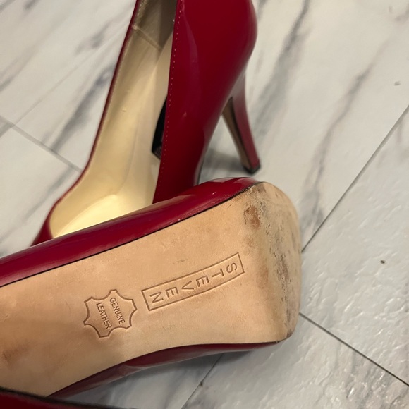 Steve by Steven Madden point toe pumps - Picture 2 of 3